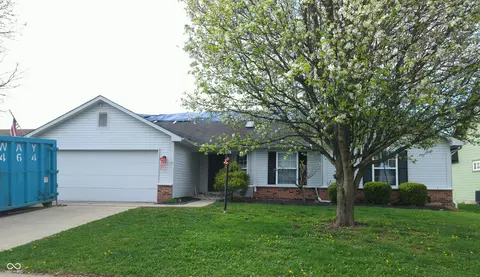 12115 Mockernut Ct, Indianapolis, IN 46236