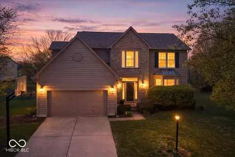 8392 Eastbay Dr, Indianapolis, IN 46236