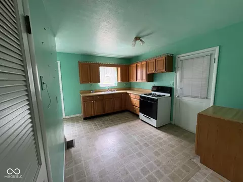 2305 W Beaumont Ln, Bloomington, IN 47404 photo 9
