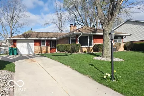 7886 Delaware Pl, Merrillville, IN 46410