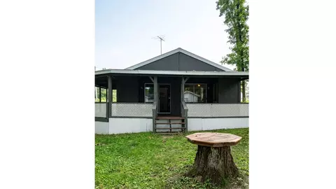 3259 W Vacation Way, Albion, IN 46701