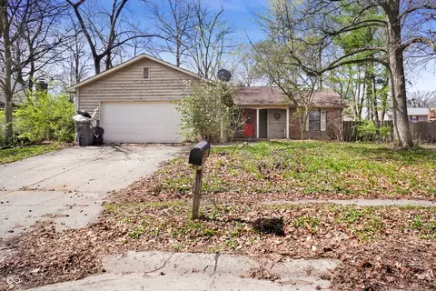 4343 Ashwood Dr, Indianapolis, IN 46268