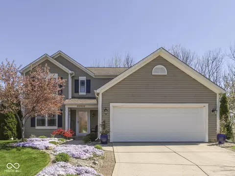 1269 Burr Oak Cir, Greenwood, IN 46143