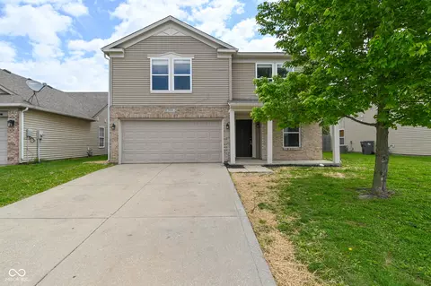 8441 Wheatfield Dr, Camby, IN 46113