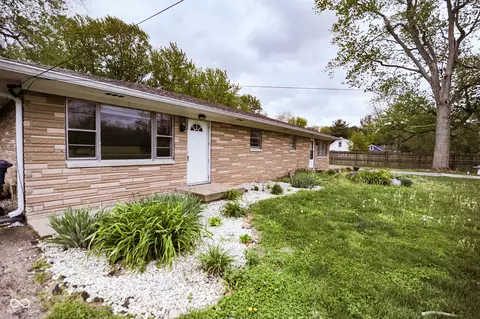 8325 Lake Rd, Indianapolis, IN 46217