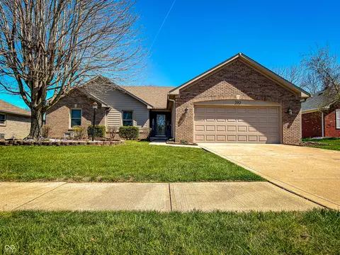 393 Savannah Dr, Greenwood, IN 46142