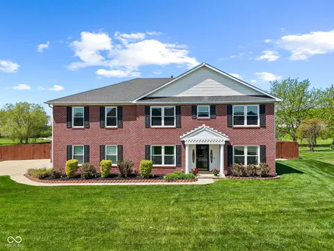 3176 S Parker Ln, New Palestine, IN 46163