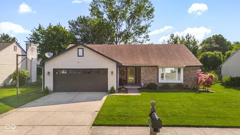 7861 Janel Dr, Indianapolis, IN 46237