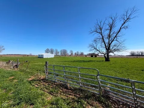 Exterior - 861 E 800 S, Kingman, IN 47952 photo 8 of 16
