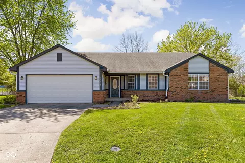 12113 Stacie Cir, Indianapolis, IN 46236