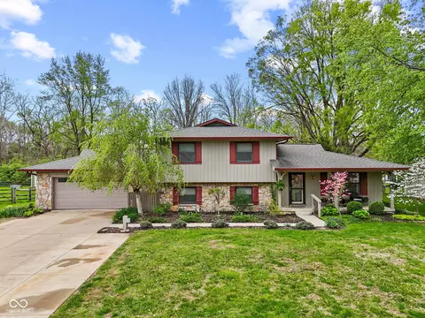 4059 Hazy Ln, Greenwood, IN 46142