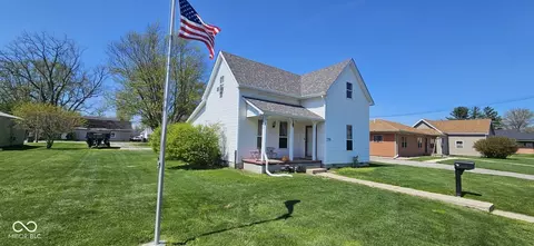 1029 N Benjamin St, Rushville, IN 46173