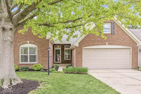 10758 Pimlico Cir, Indianapolis, IN 46280