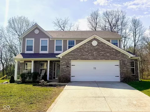 130 W Clear Lake Ct, Westfield, IN 46074