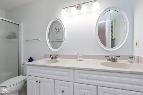 Bath - 6858 Steinmeier Ln, Indianapolis, IN 46220 photo 1 of 2