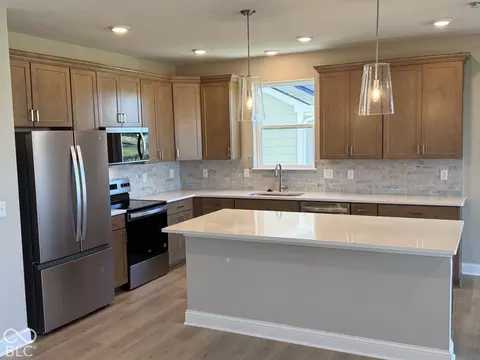 Kitchen - 1276 Dutchess Dr, Westfield, IN 46074 photo 2 of 8