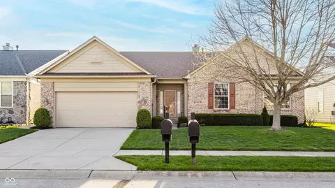 14079 Powder Dr, Carmel, IN 46033