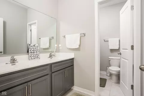 Bath - 751 Willow Ridge Ct, Plainfield, IN 46168 photo 4 of 6