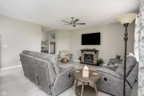 Living - 751 Willow Ridge Ct, Plainfield, IN 46168 photo 5 of 9
