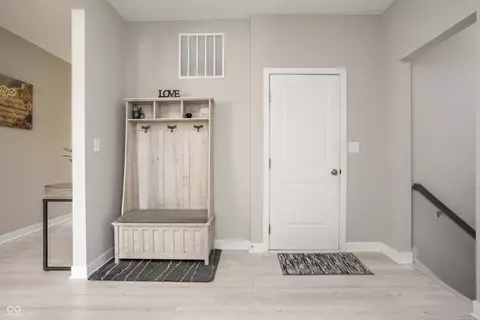 Entry Way - 751 Willow Ridge Ct, Plainfield, IN 46168 photo 3 of 5
