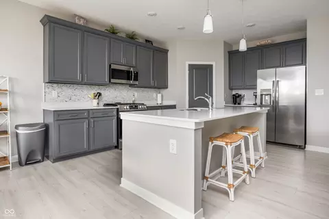 Kitchen - 751 Willow Ridge Ct, Plainfield, IN 46168 photo 2 of 8