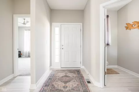 Entry Way - 751 Willow Ridge Ct, Plainfield, IN 46168 photo 2 of 5