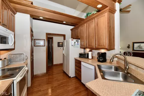 Kitchen - 764 Willow Ridge Ct, Plainfield, IN 46168 photo 3 of 7