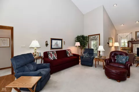 Living - 764 Willow Ridge Ct, Plainfield, IN 46168 photo 3 of 7