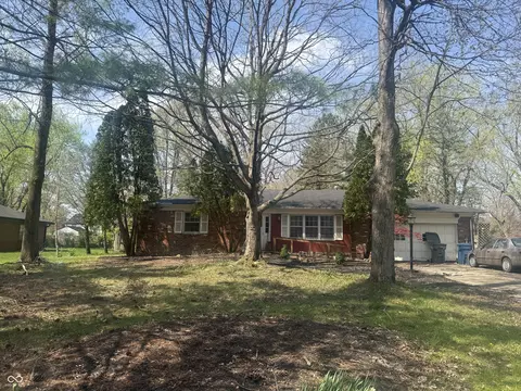 8846 Holliday Dr, Indianapolis, IN 46260