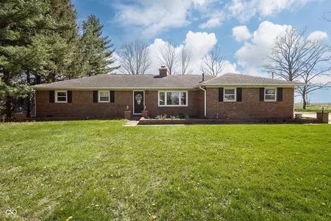 5787 W 300 S, Jamestown, IN 46147