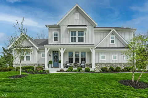 26 Chatham Brook Dr, Westfield, IN 46074