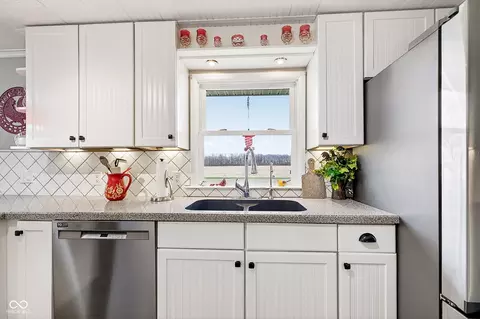 Kitchen - 10751 S 100 E, Fairmount, IN 46928 photo 4 of 5