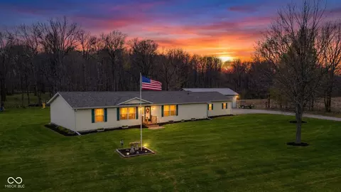 745 S County Road 400 W, New Castle, IN 47362