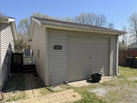 805 Reformatory Rd, Pendleton, IN 46064 photo 6