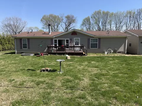 805 Reformatory Rd, Pendleton, IN 46064 photo 3