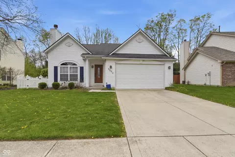 9697 Bradford Knoll Dr, Fishers, IN 46037
