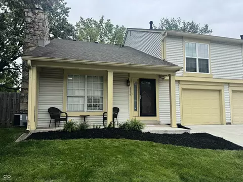 2526 E Chaseway Ct, Indianapolis, IN 46268