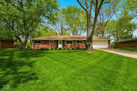 1014 Chevy Chase Ln, Indianapolis, IN 46280
