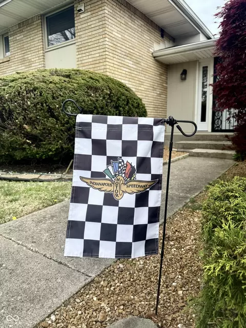 2211 N Main St, Speedway, IN 46224