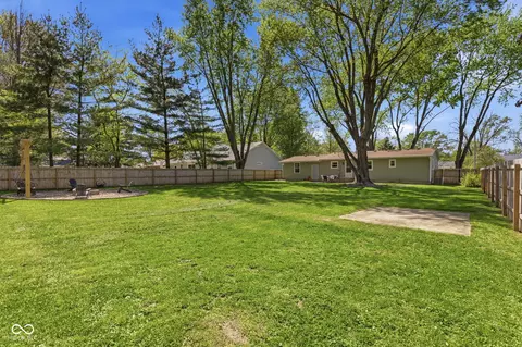 Exterior - 136 E Central Way, Pendleton, IN 46064 photo 5 of 8