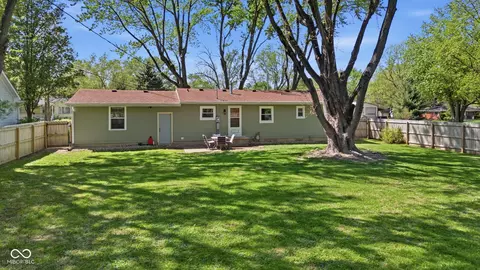 Exterior - 136 E Central Way, Pendleton, IN 46064 photo 8 of 8