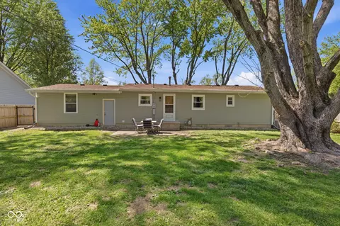 Exterior - 136 E Central Way, Pendleton, IN 46064 photo 4 of 8