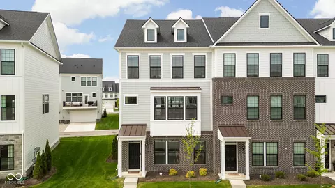 3252 Haflinger Dr, Zionsville, IN 46077