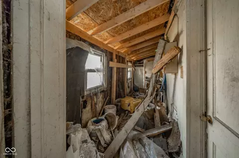 Entry Way - 3935 E Brown Rd, New Castle, IN 47362 photo 1 of 1