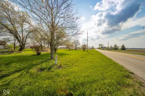 Exterior - 3935 E Brown Rd, New Castle, IN 47362 photo 5 of 12
