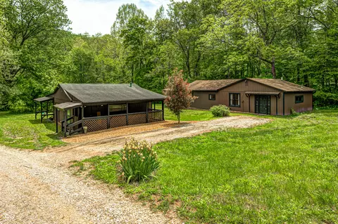 1691 Country Club Rd, Nashville, IN 47448