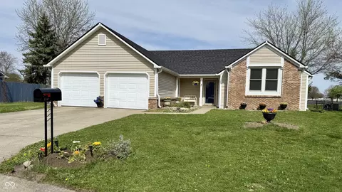 8941 Country Walk Ct, Indianapolis, IN 46227