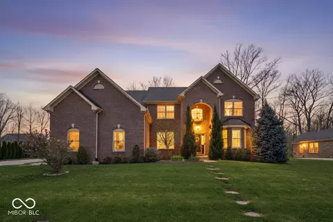 6677 W May Apple Dr, Mccordsville, IN 46055