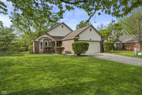 7615 Trophy Club Dr S, Indianapolis, IN 46214