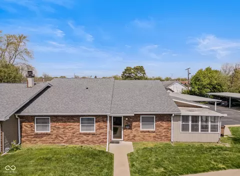 2930 Abounding Dr, Columbus, IN 47201